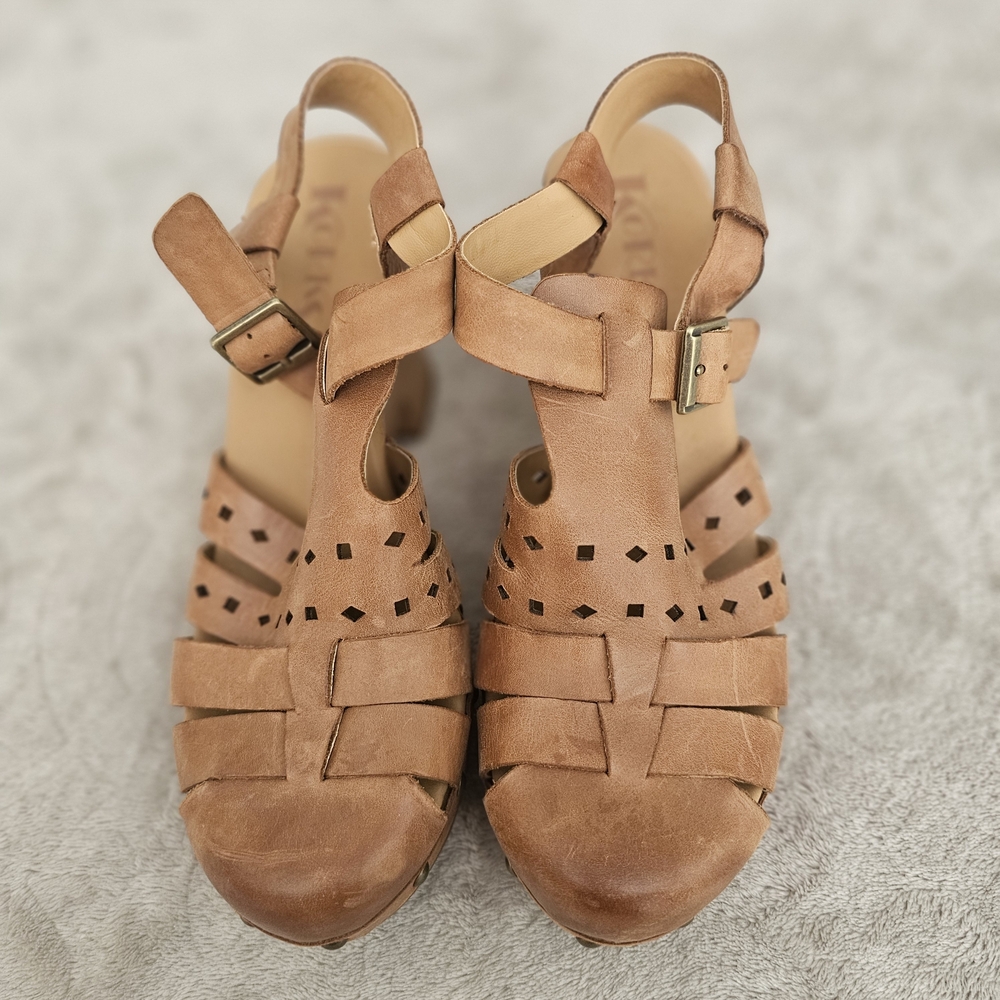 Stylish Tan Leather Sandals